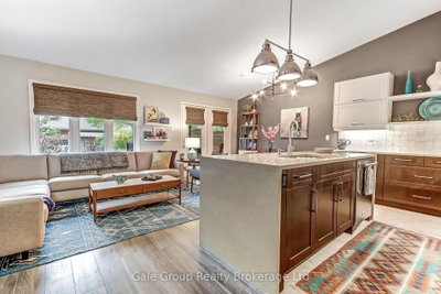 535 Nova Scotia Court • Woodstock, ON photo 3
