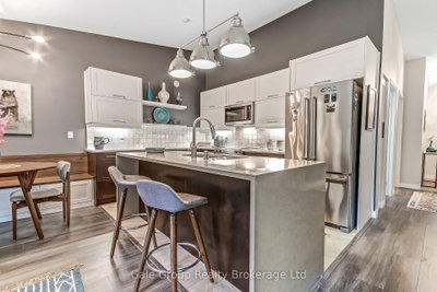 535 Nova Scotia Court • Woodstock, ON photo 4