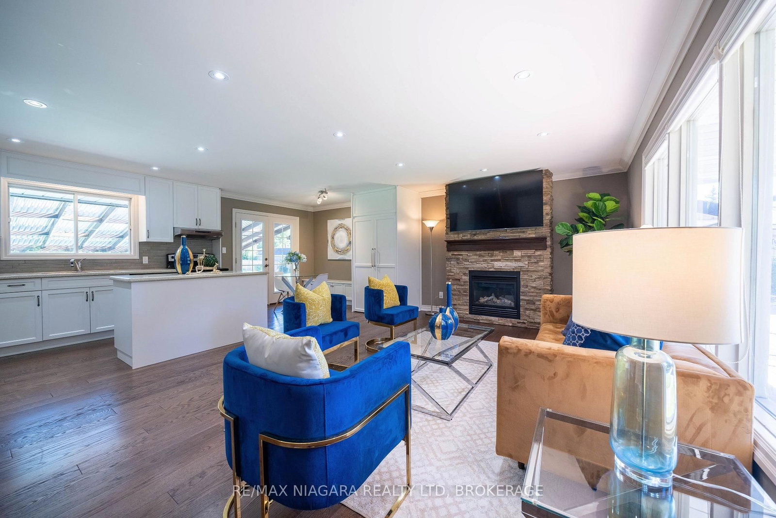 8 Fernwood Terrace • St. Catharines, ON photo 6