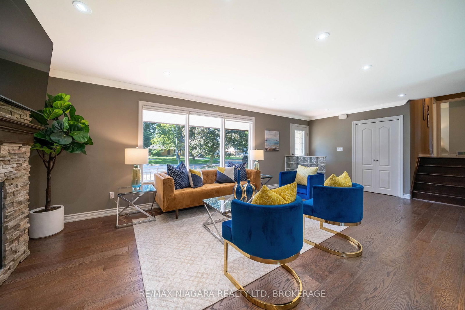 8 Fernwood Terrace • St. Catharines, ON photo 9