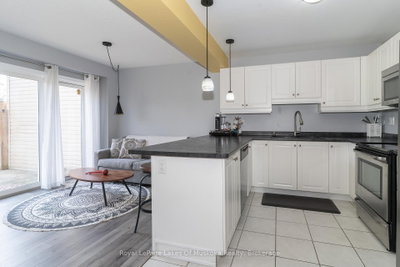 23 Little Ryans Way • Bracebridge, ON photo 8