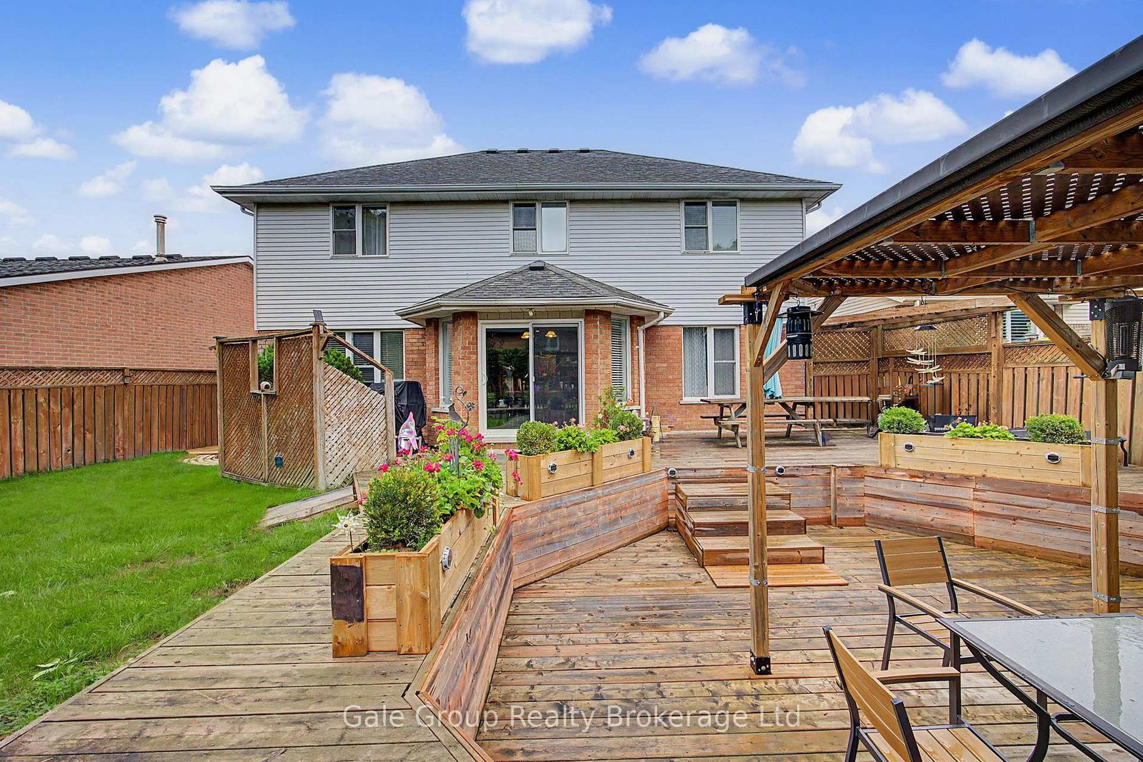 15 Ortona Street • Woodstock, ON photo 38