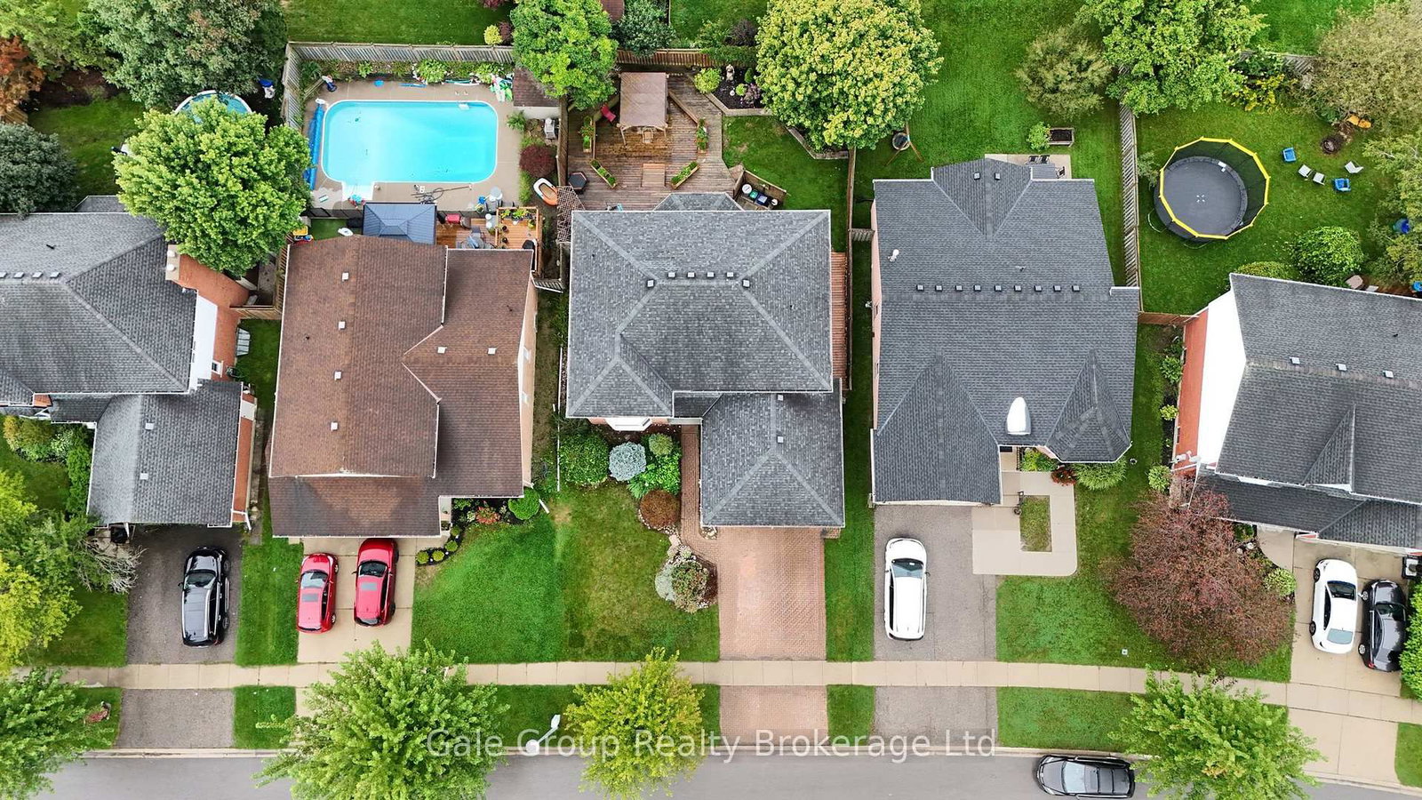 15 Ortona Street • Woodstock, ON photo 40