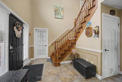 15 Ortona Street • Woodstock, ON photo 5
