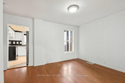 23 Frederick Avenue • Hamilton, ON photo 9