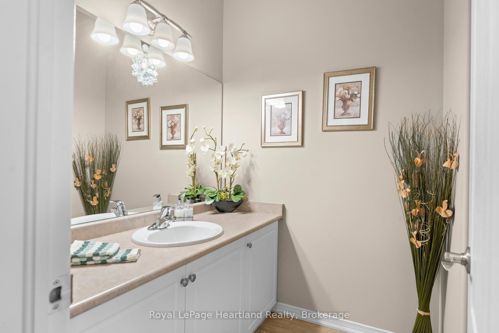 10 Macpherson Avenue • Huron East, ON photo 10