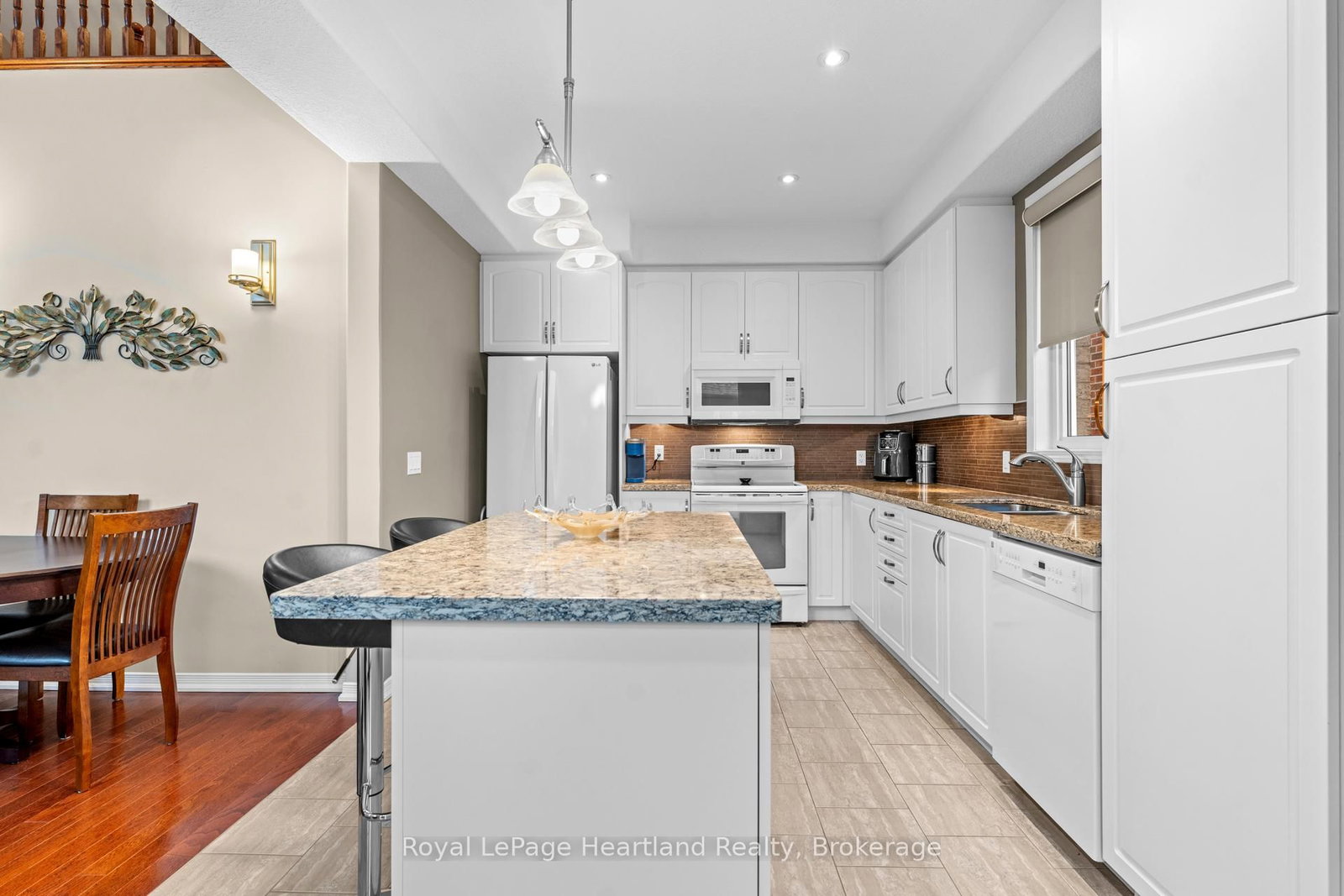 10 Macpherson Avenue • Huron East, ON photo 18