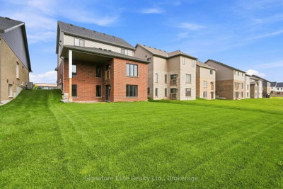 139 Devonleigh Gate • Grey Highlands, ON photo 2