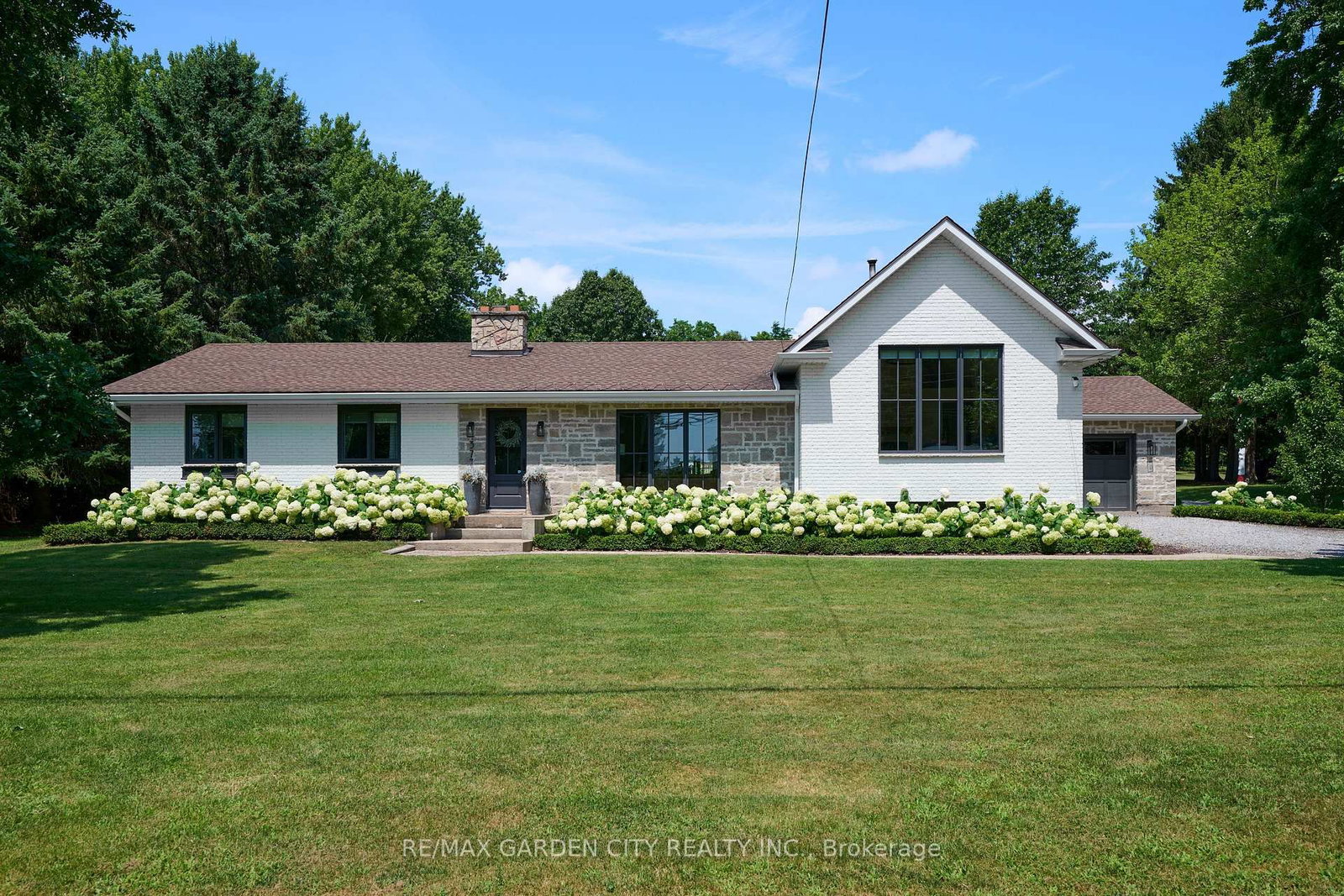 377 Canboro Road • Pelham, ON photo 1