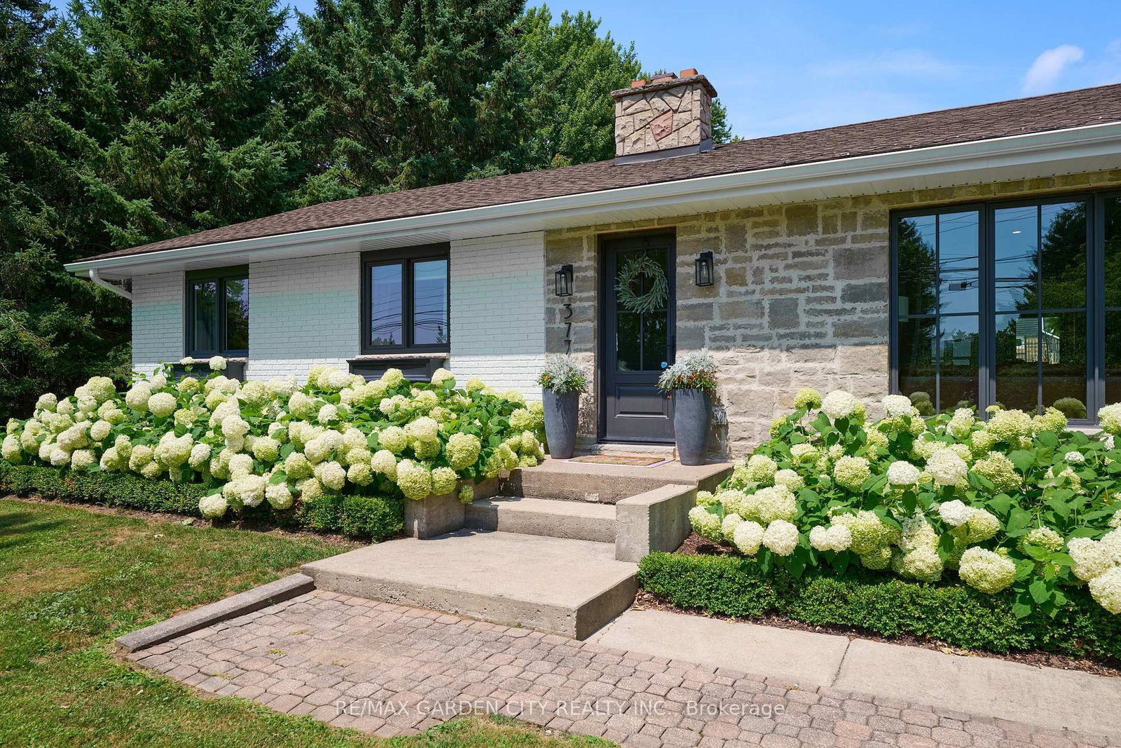 377 Canboro Road • Pelham, ON photo 3