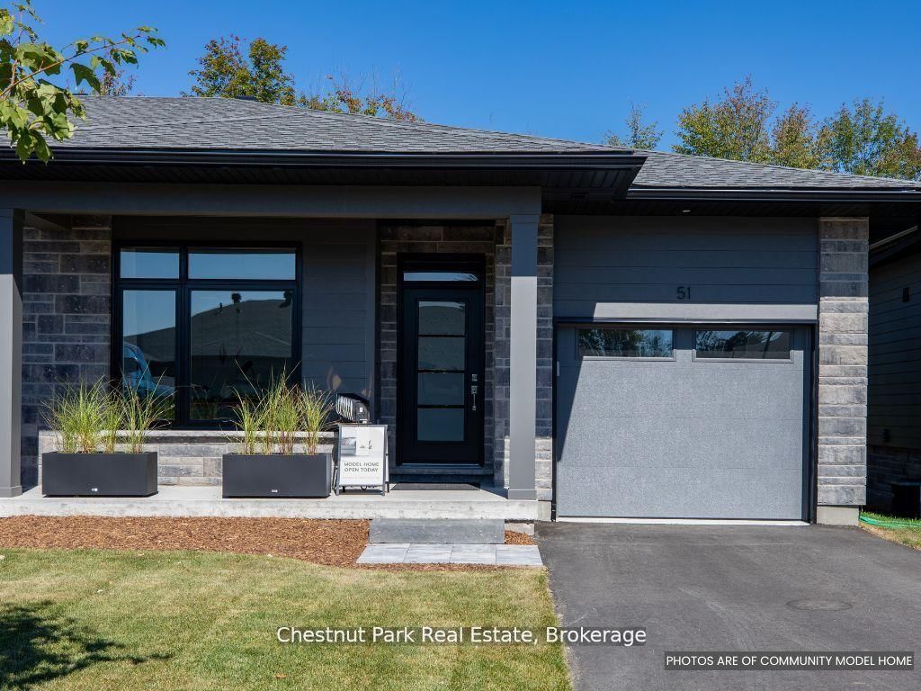 18 Pine Needle Way • Huntsville, ON photo 2