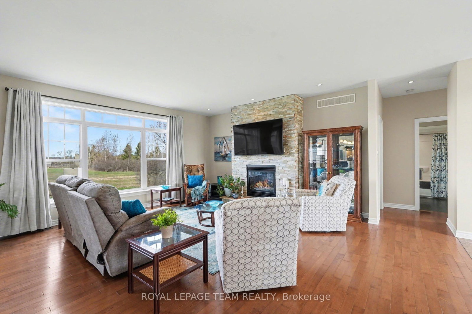 10 Old Kingston Road • Rideau Lakes, ON photo 12