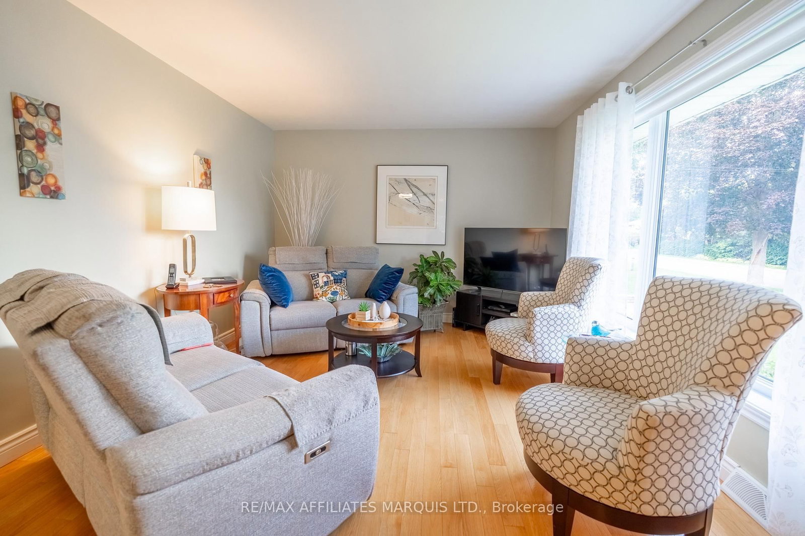 202 Shirley Avenue • Cornwall, ON photo 3