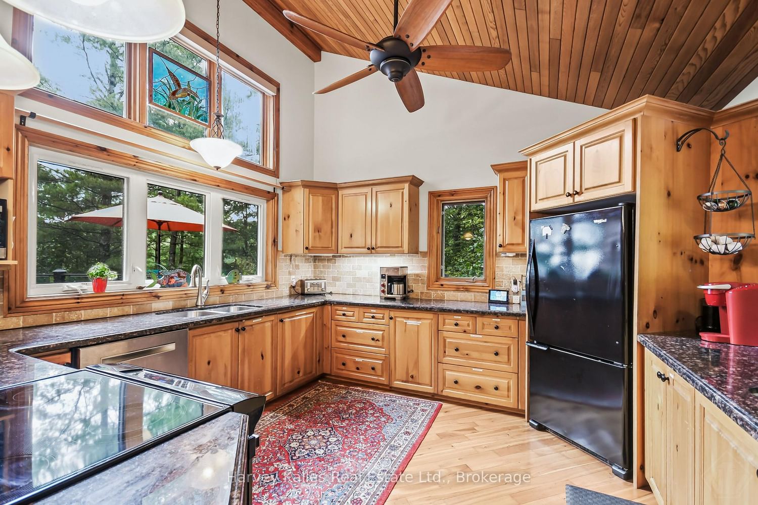 1113 Golf Avenue Road • #Unit #9 • Muskoka Lakes, ON photo 11