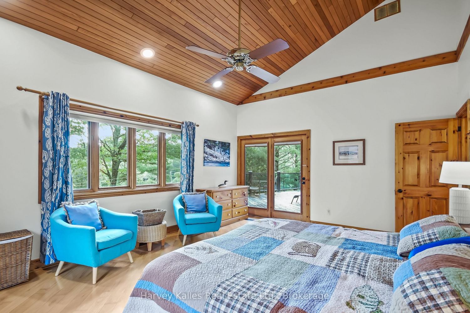 1113 Golf Avenue Road • #Unit #9 • Muskoka Lakes, ON photo 15