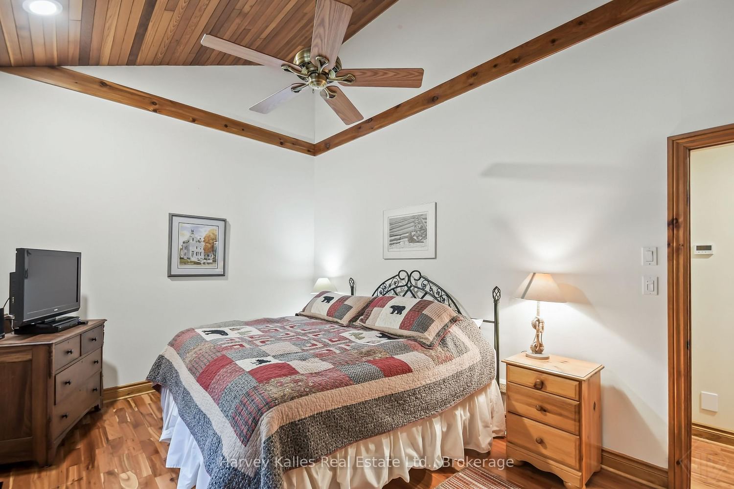 1113 Golf Avenue Road • #Unit #9 • Muskoka Lakes, ON photo 17