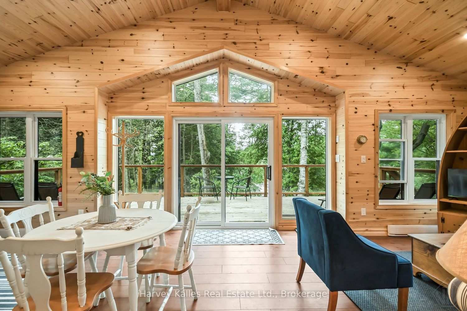 1113 Golf Avenue Road • #Unit #9 • Muskoka Lakes, ON photo 22