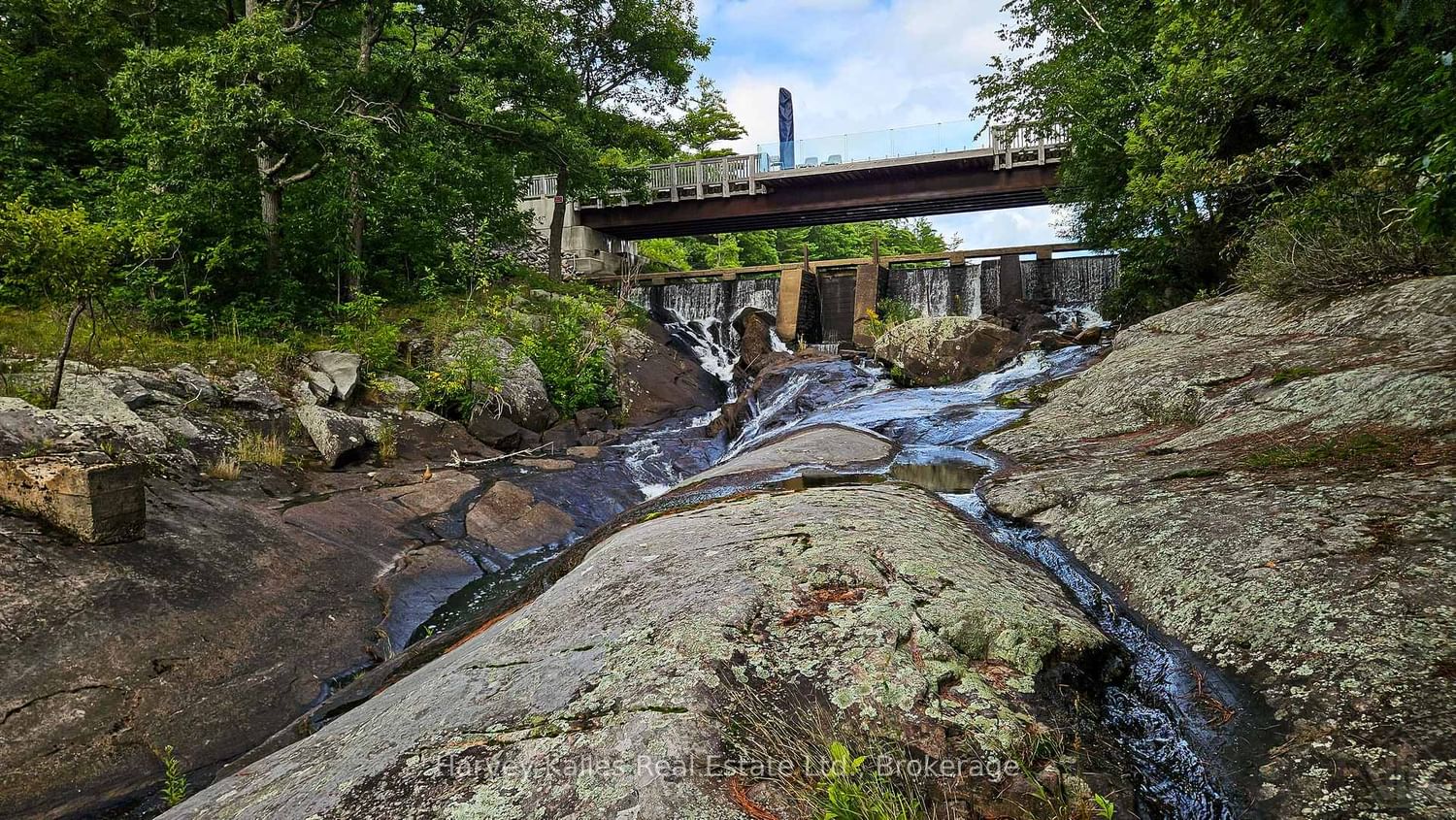 1113 Golf Avenue Road • #Unit #9 • Muskoka Lakes, ON photo 24