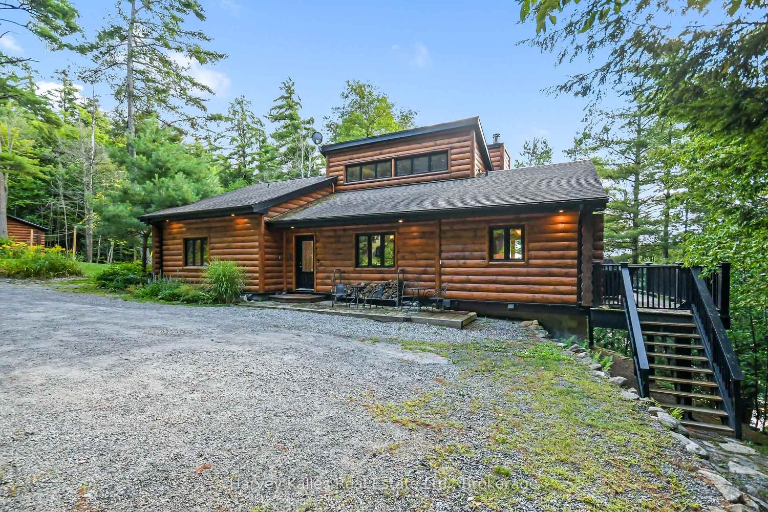 1113 Golf Avenue Road • #Unit #9 • Muskoka Lakes, ON photo 4