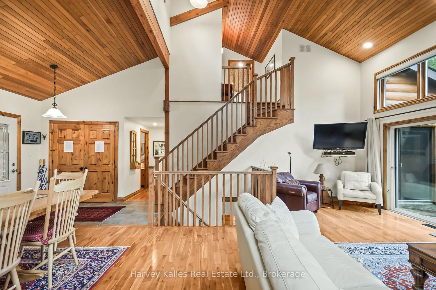 1113 Golf Avenue Road • #Unit #9 • Muskoka Lakes, ON photo 8