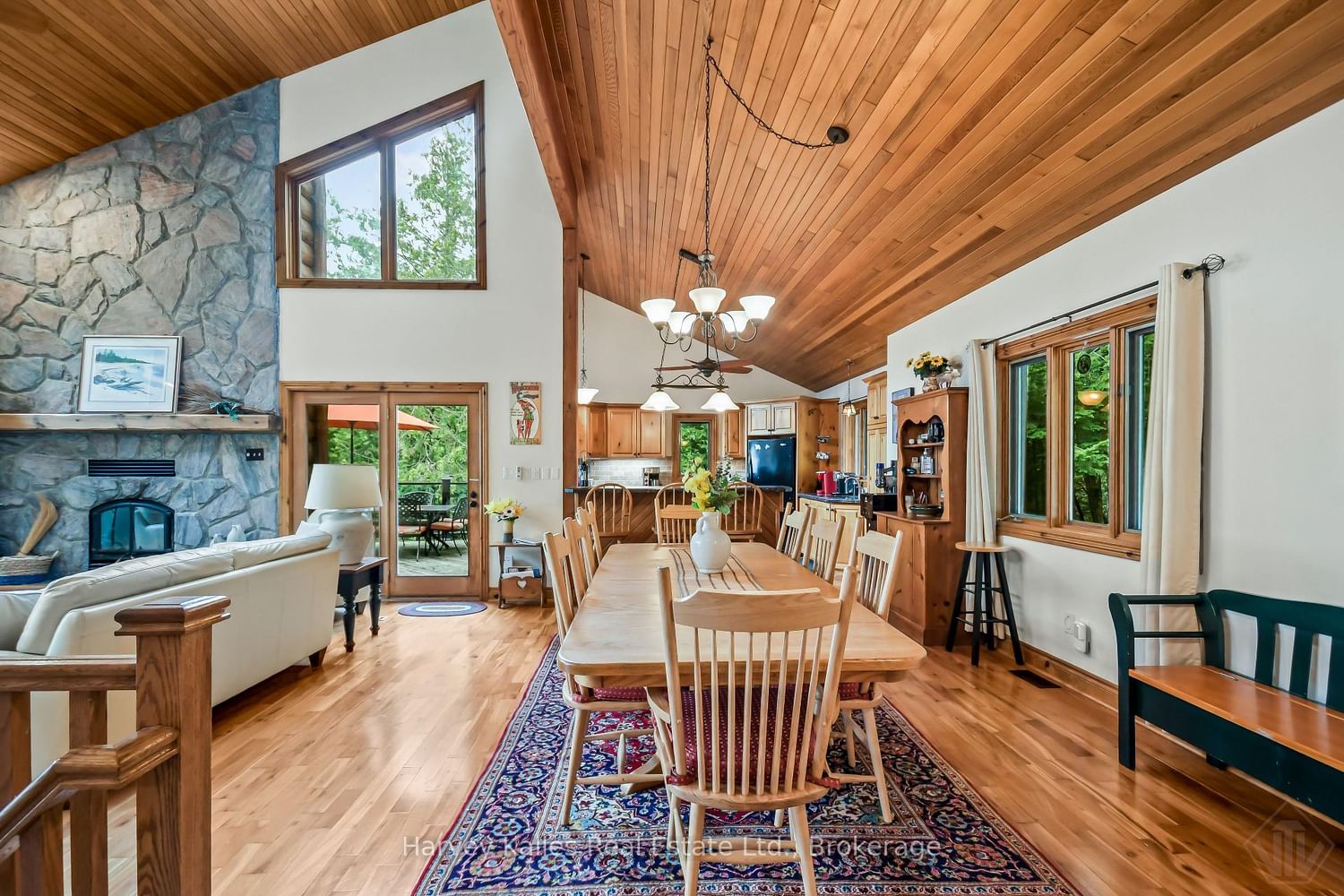 1113 Golf Avenue Road • #Unit #9 • Muskoka Lakes, ON photo 9