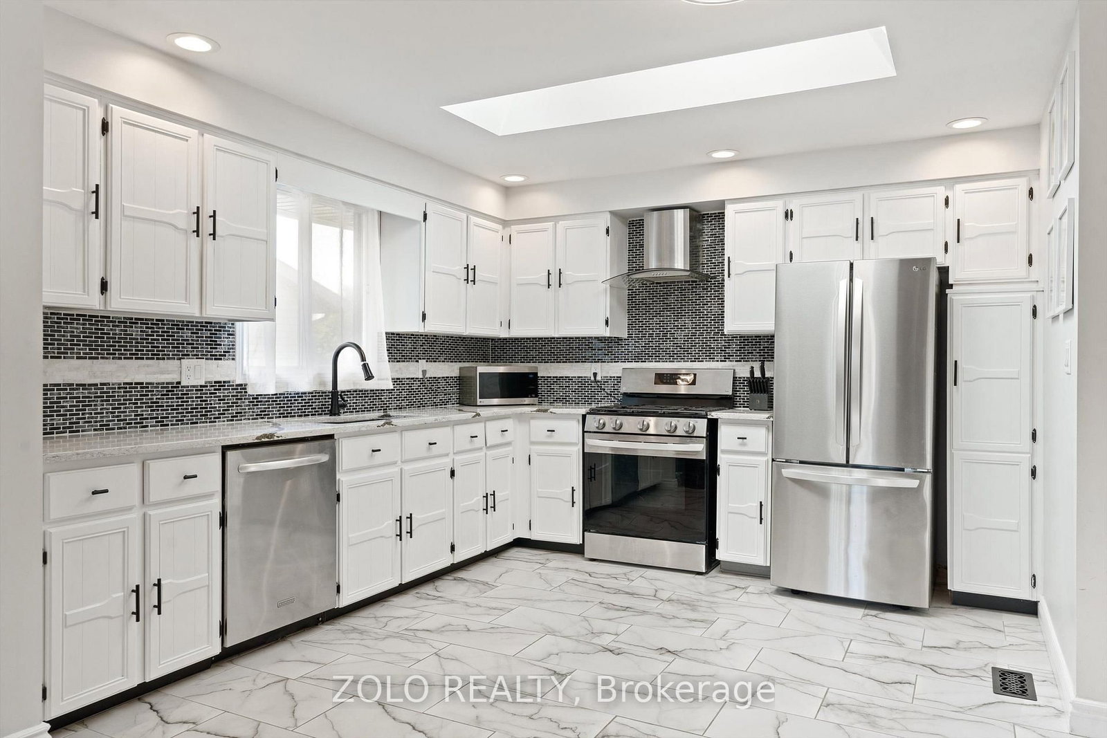 13 Cowan Drive • Thorold, ON photo 14