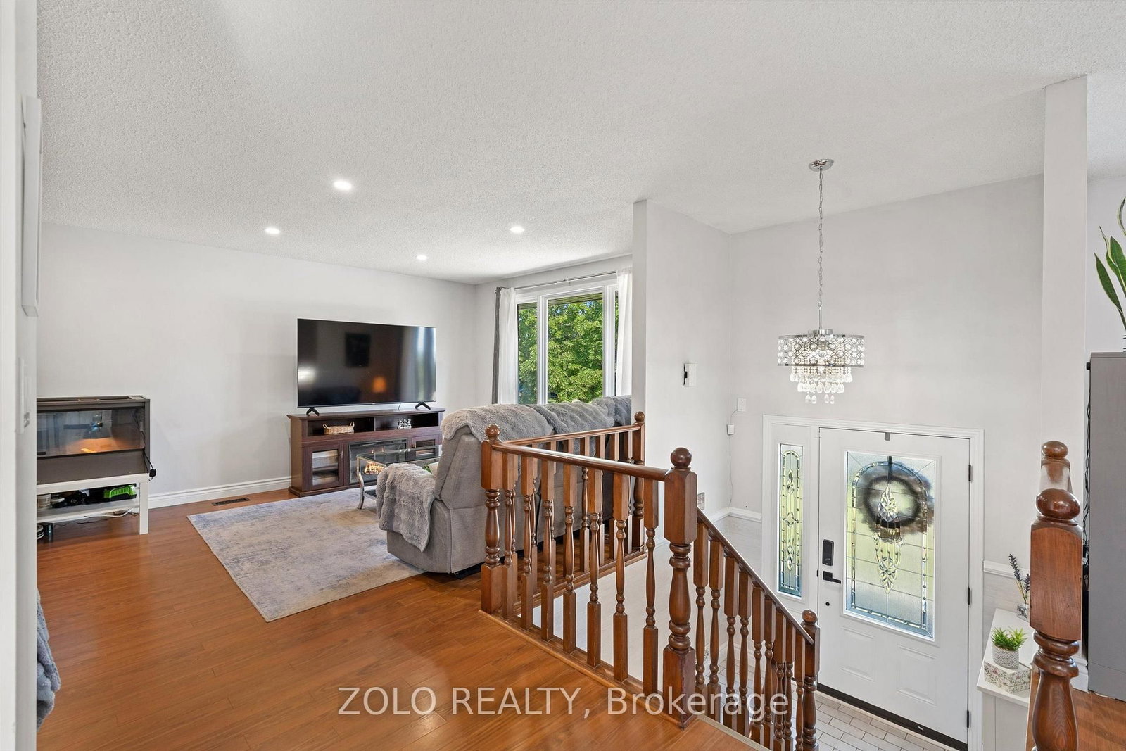 13 Cowan Drive • Thorold, ON photo 5