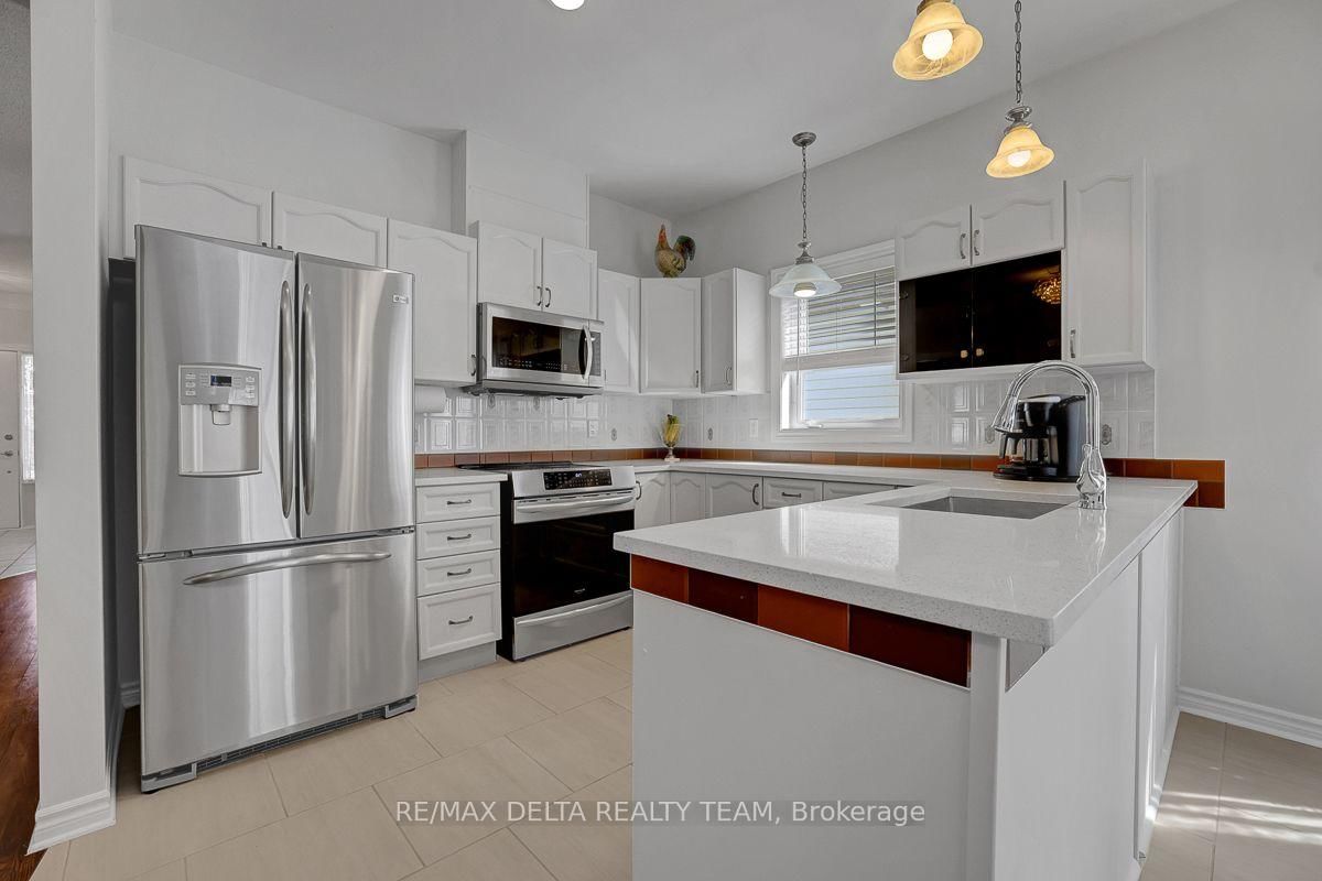 1032 Valin Street • Ottawa, ON photo 14