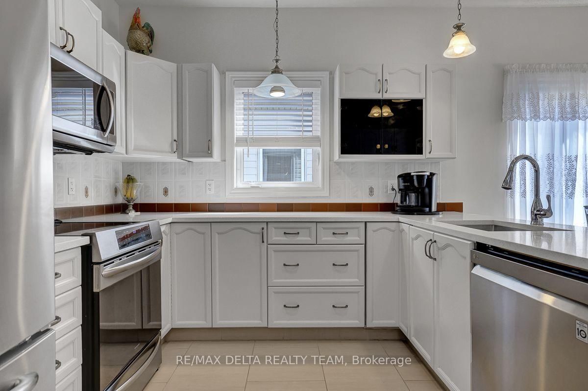 1032 Valin Street • Ottawa, ON photo 17
