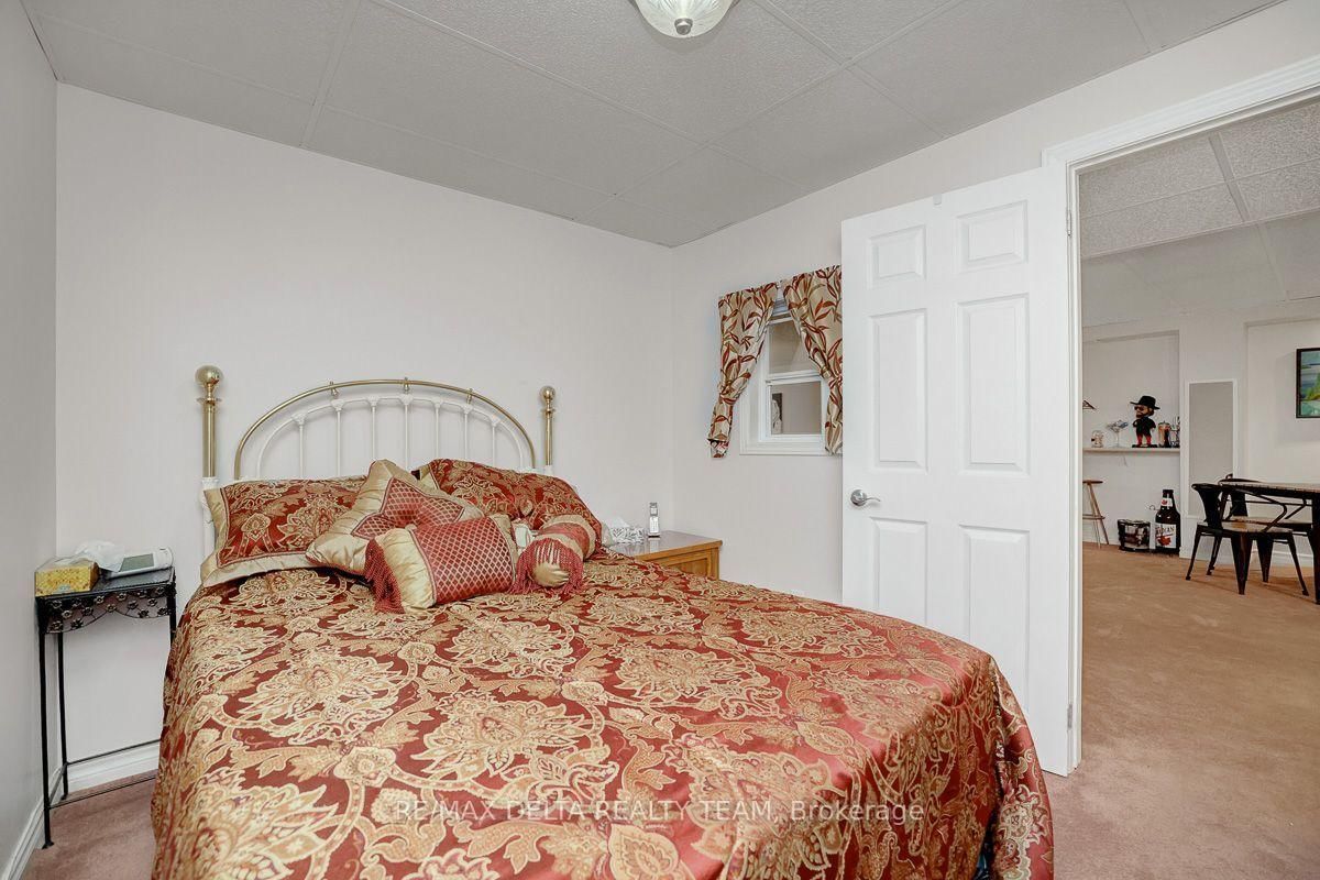 1032 Valin Street • Ottawa, ON photo 32