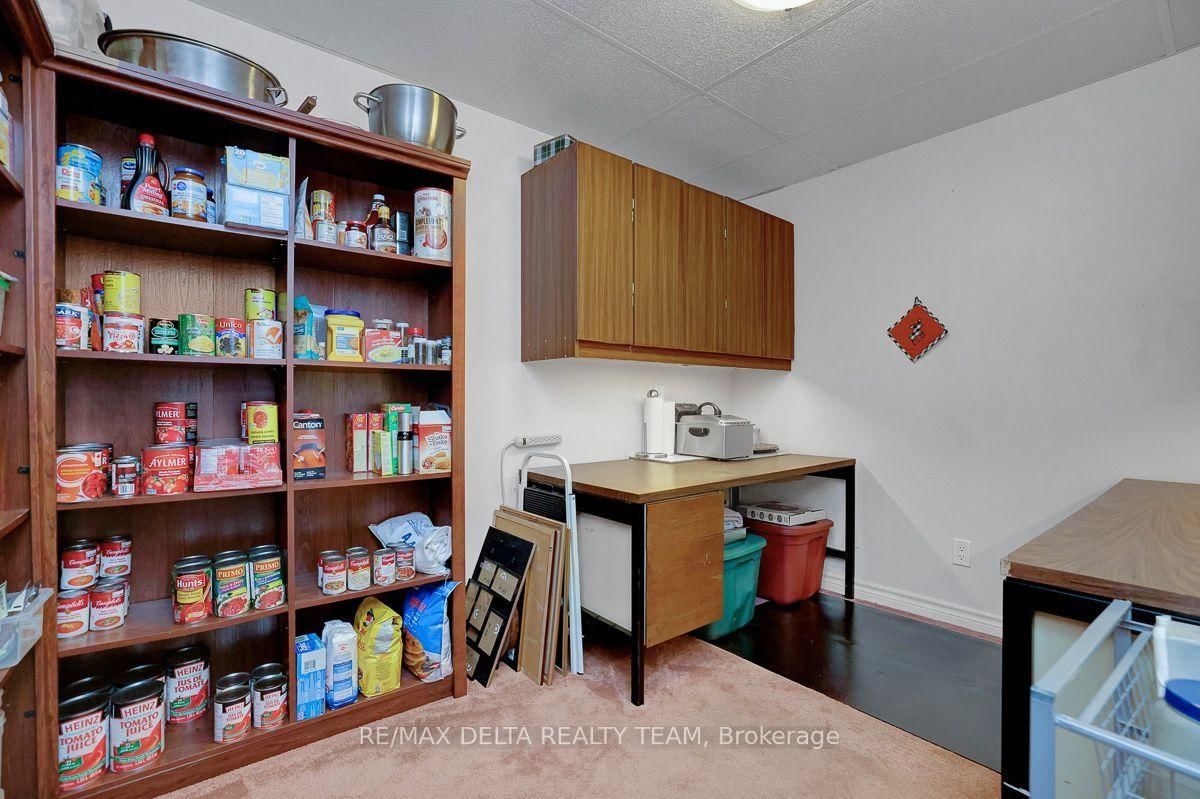 1032 Valin Street • Ottawa, ON photo 33