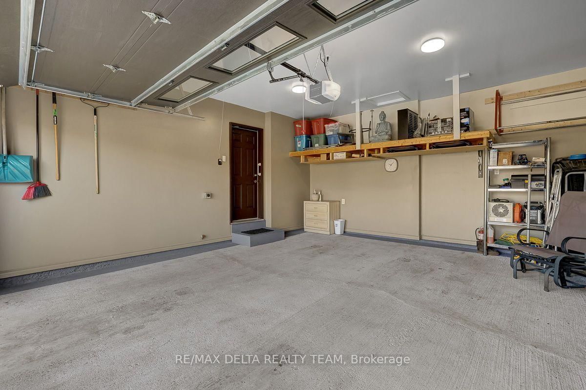 1032 Valin Street • Ottawa, ON photo 37