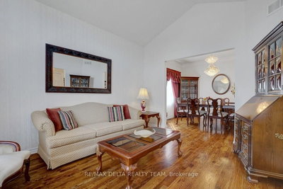 1032 Valin Street • Ottawa, ON photo 6