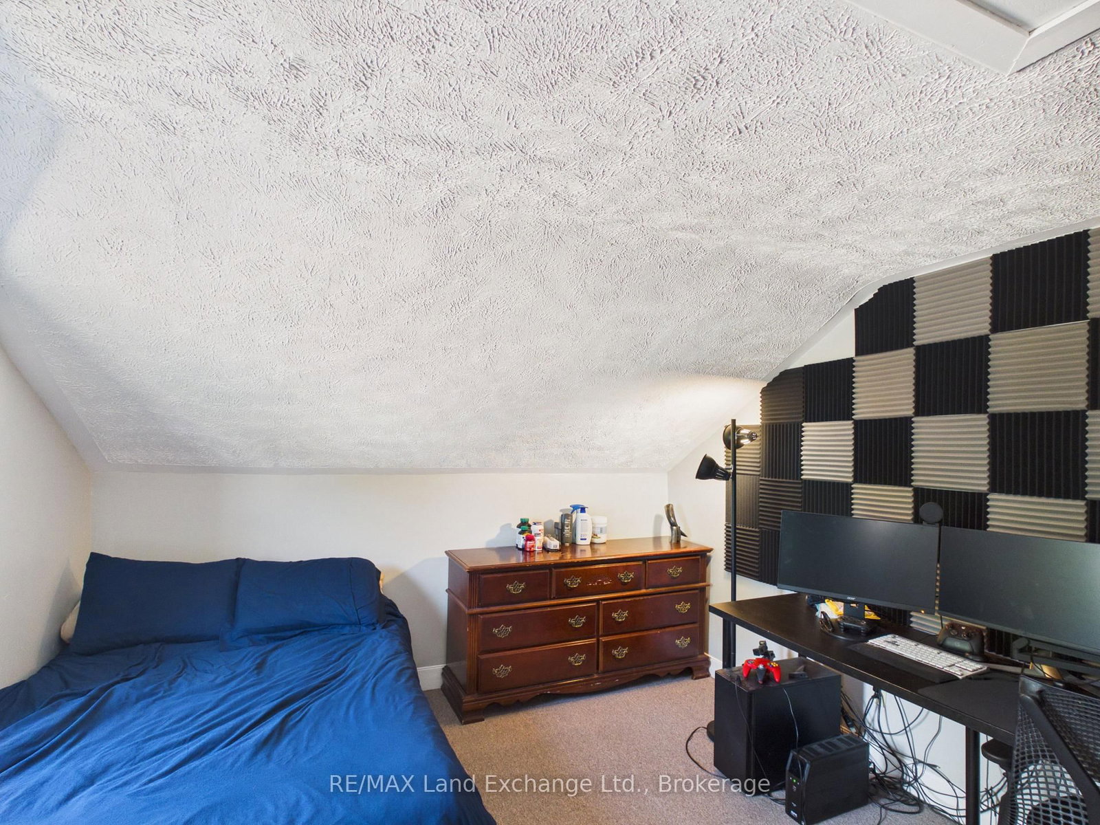 410 RUSSELL Street • Kincardine, ON photo 12