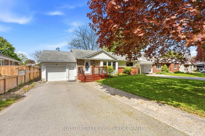 23 Woodelm Drive • St. Catharines, ON photo 2