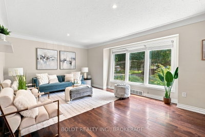 23 Woodelm Drive • St. Catharines, ON photo 4