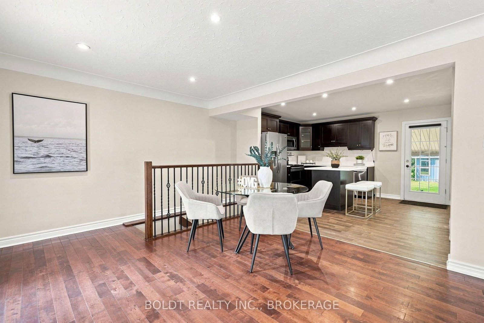 23 Woodelm Drive • St. Catharines, ON photo 8