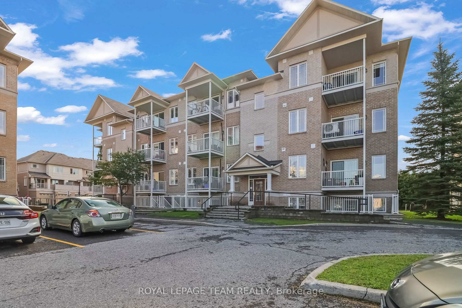200 Paseo Private • #6 • Ottawa, ON photo 2