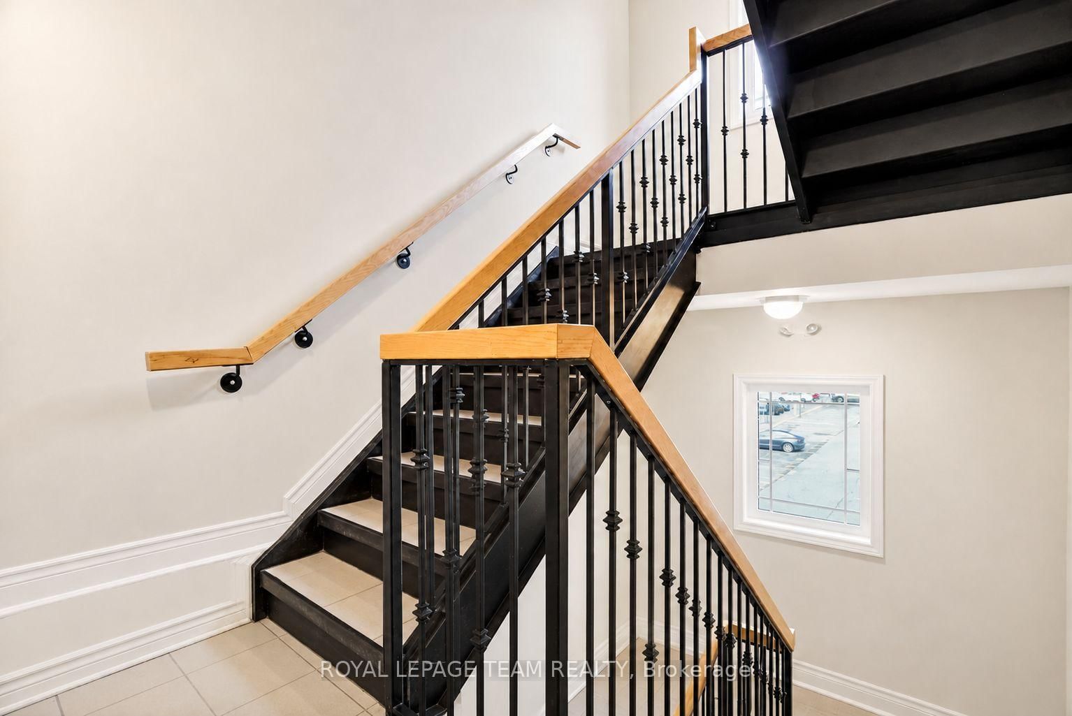 200 Paseo Private • #6 • Ottawa, ON photo 3