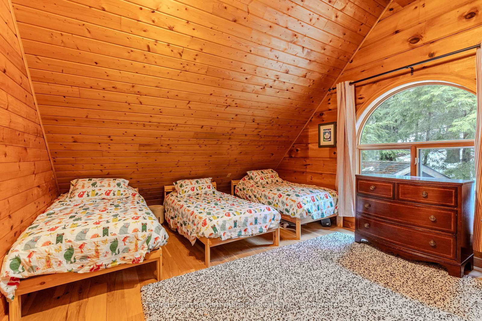 1186 Ashforth Drive • Muskoka Lakes, ON photo 12