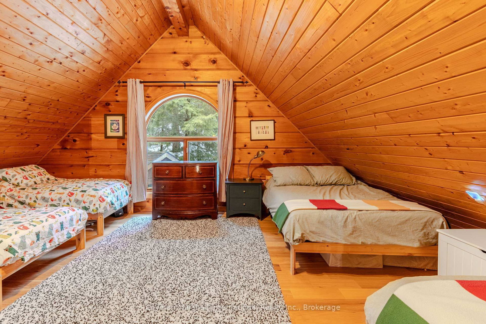 1186 Ashforth Drive • Muskoka Lakes, ON photo 13