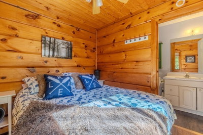 1186 Ashforth Drive • Muskoka Lakes, ON photo 9
