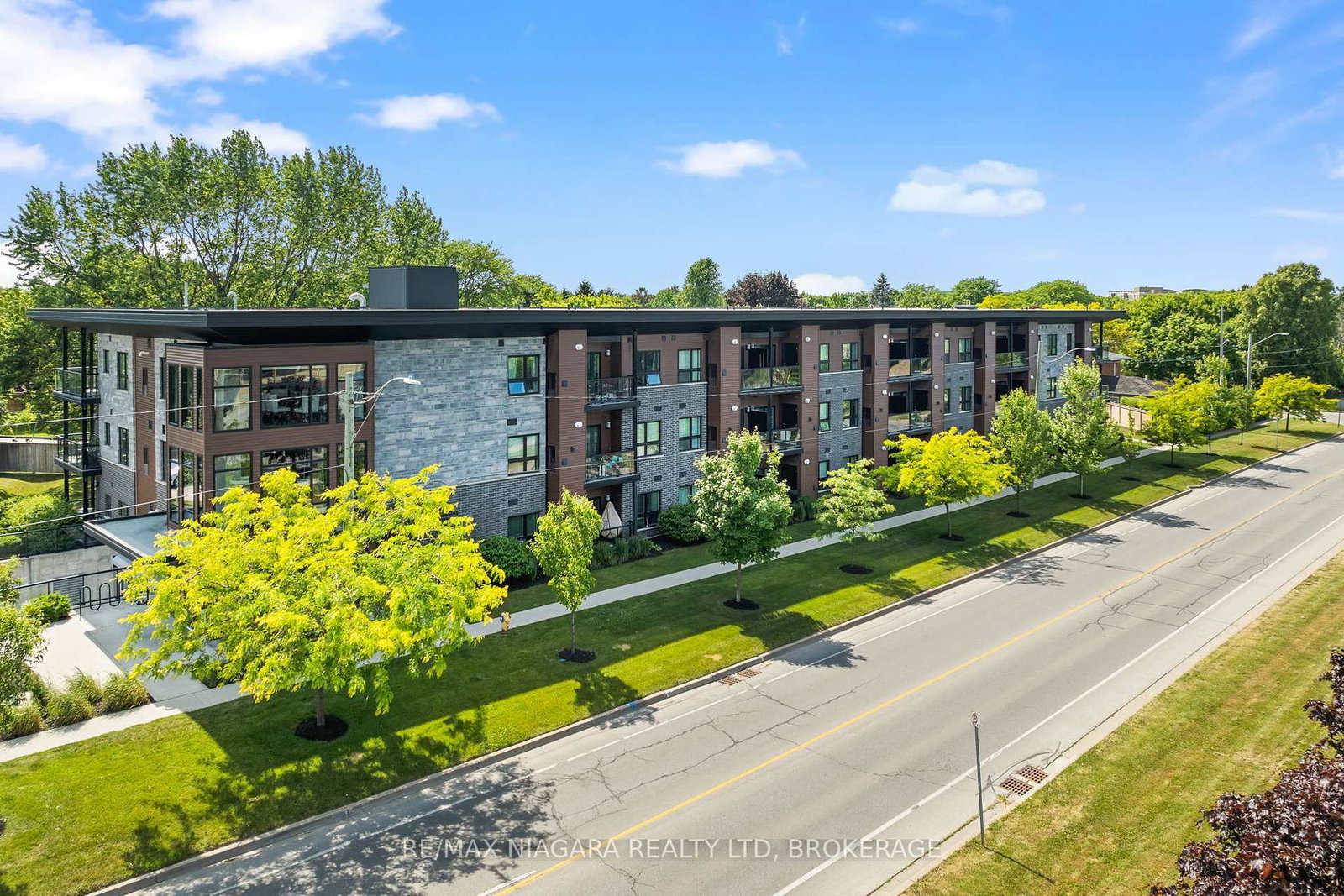 212 Lakeport Road • #203 • St. Catharines, ON photo 1