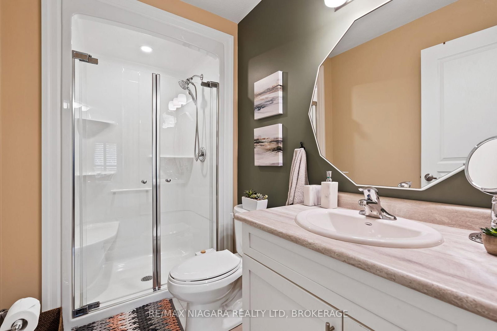 212 Lakeport Road • #203 • St. Catharines, ON photo 15