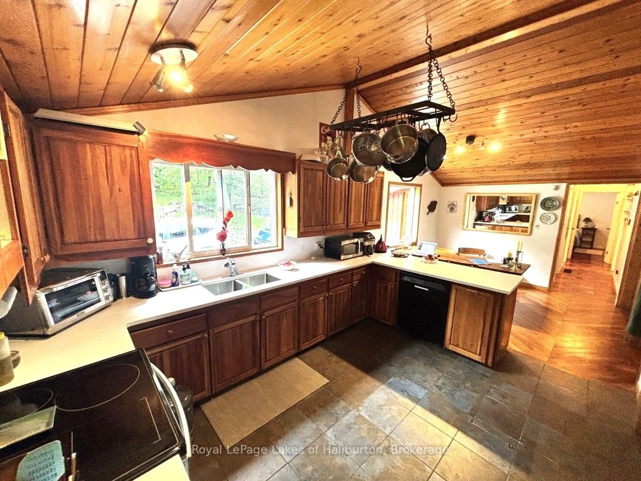 10 Nevison Drive • Kawartha Lakes, ON photo 12