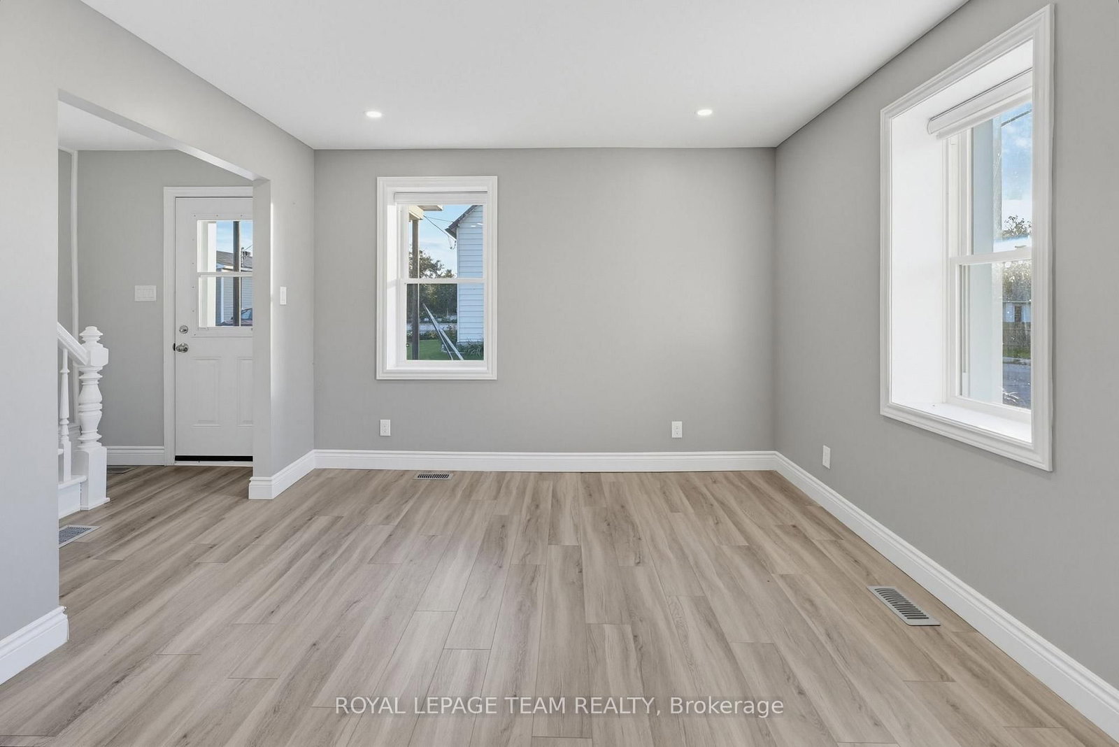 81 BANK Street S • Renfrew, ON photo 11