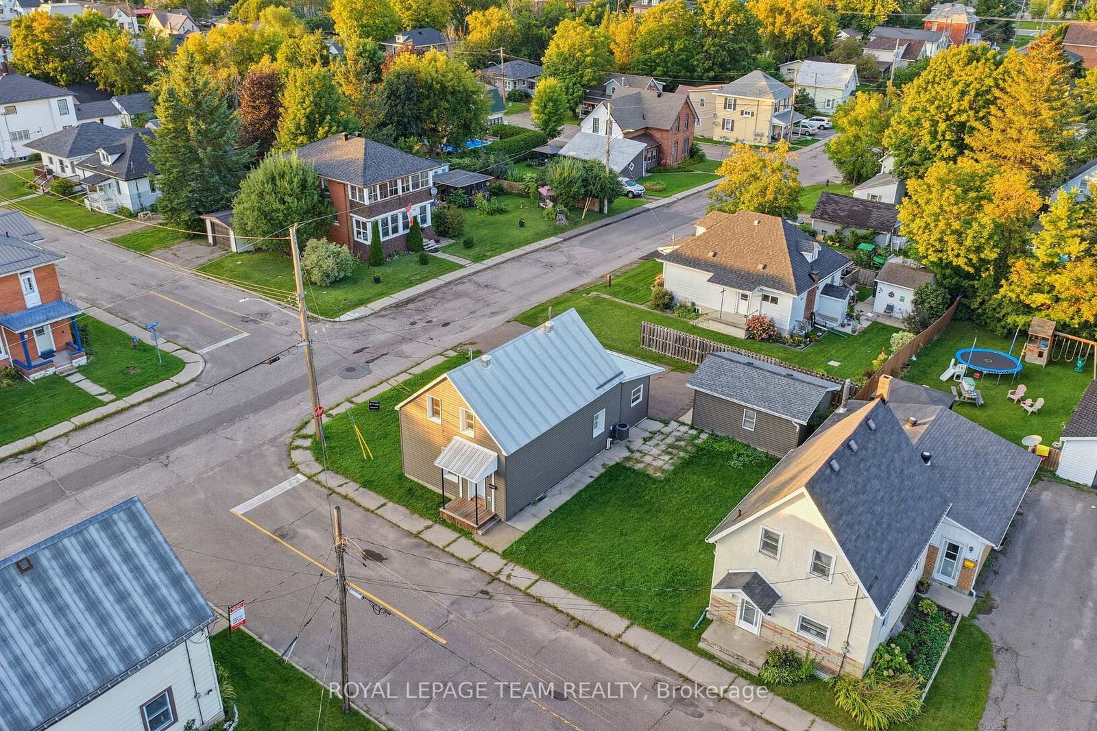 81 BANK Street S • Renfrew, ON photo 25