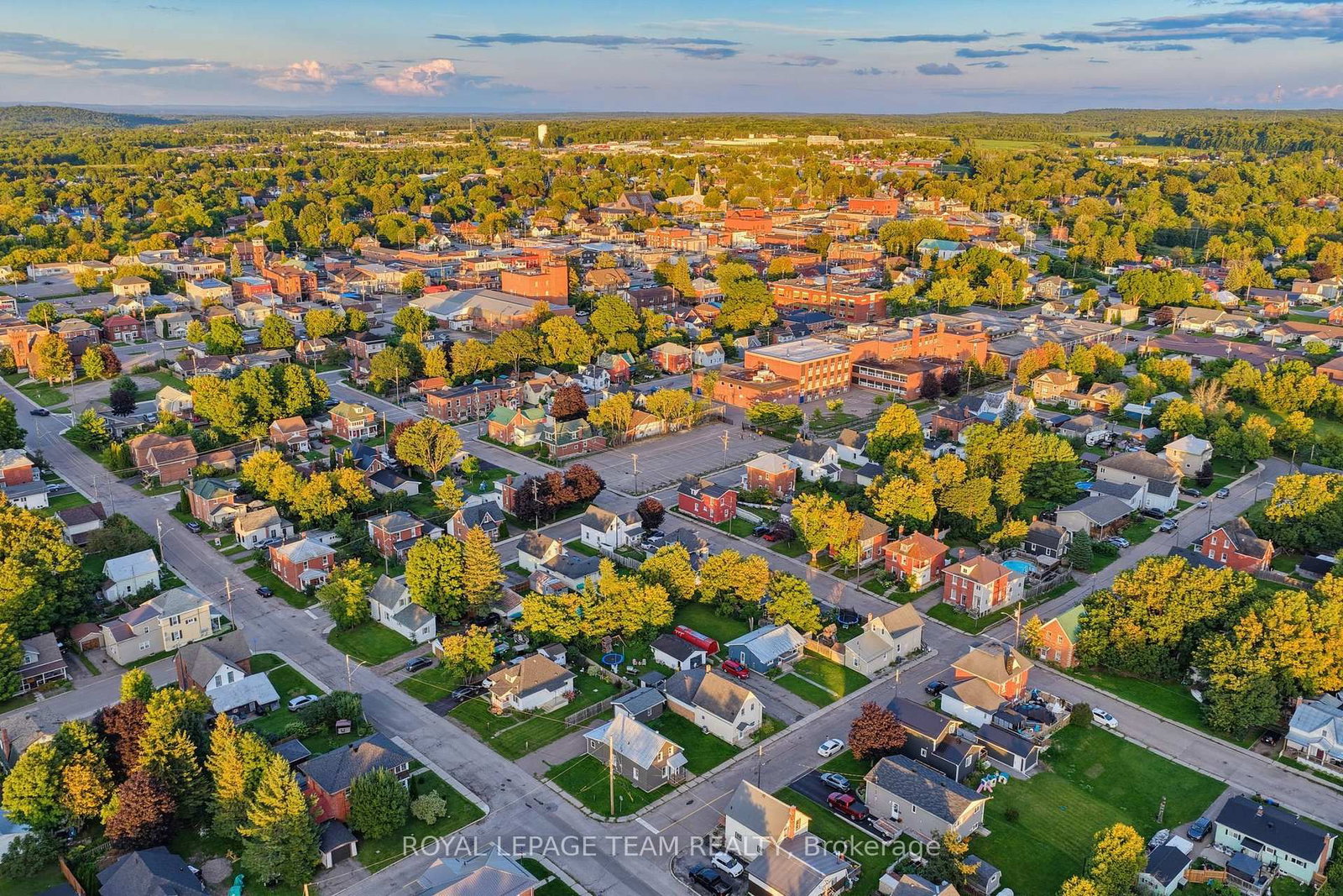 81 BANK Street S • Renfrew, ON photo 33