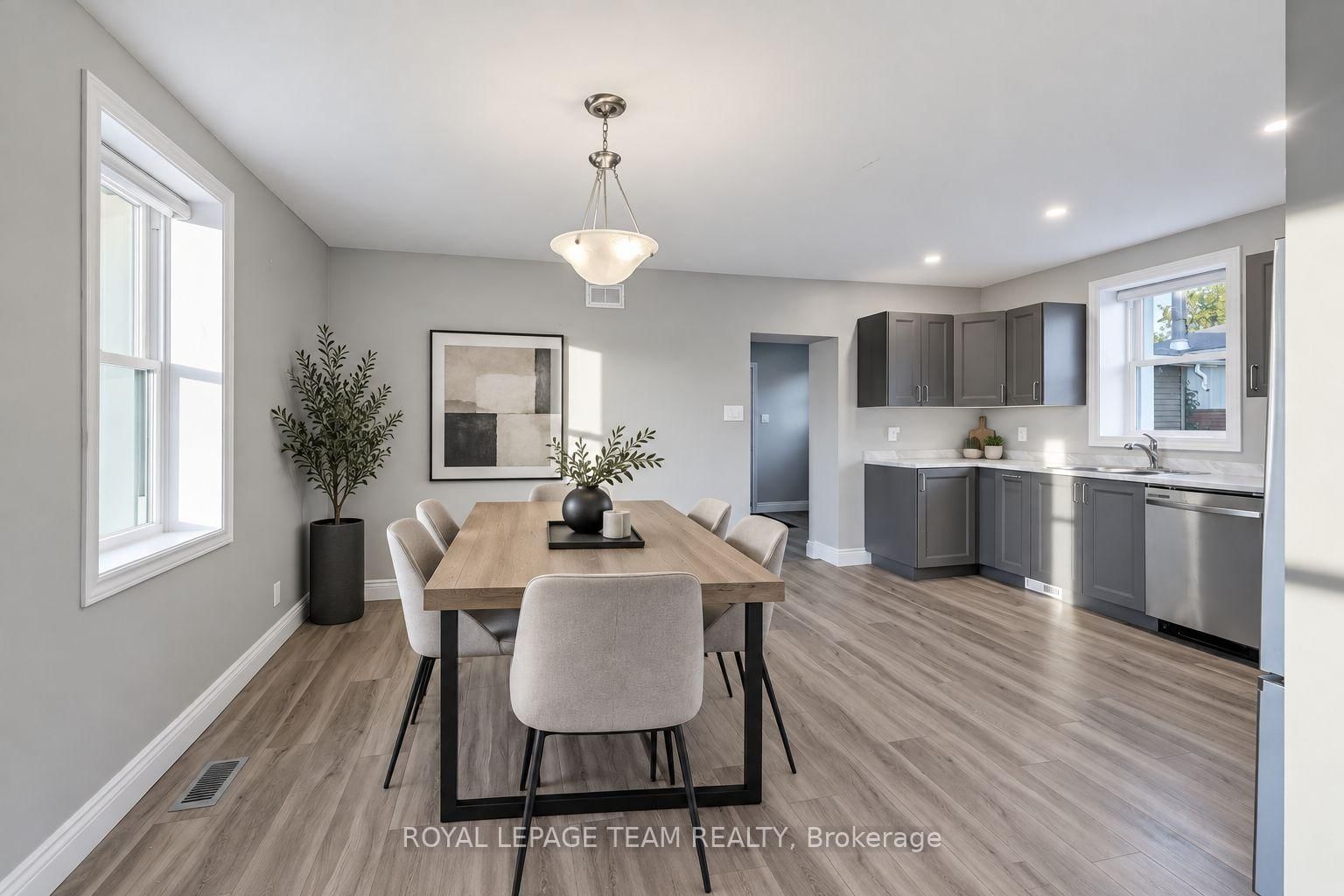 81 BANK Street S • Renfrew, ON photo 9