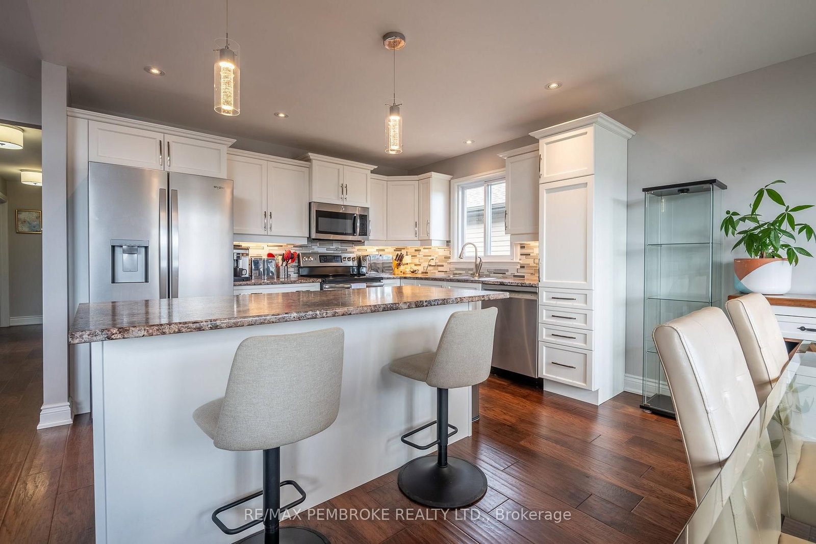 521 Gardner Crescent • Petawawa, ON photo 13